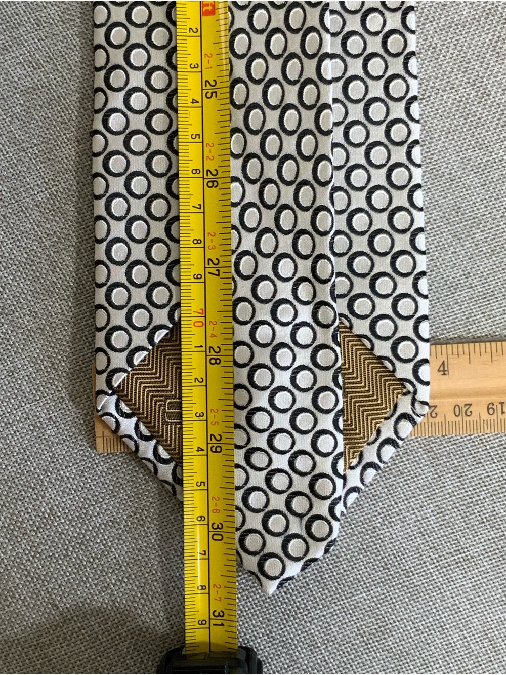 Steven Land Circle Print Silk Tie Black White 62” Handmade - Picture 6 of 6